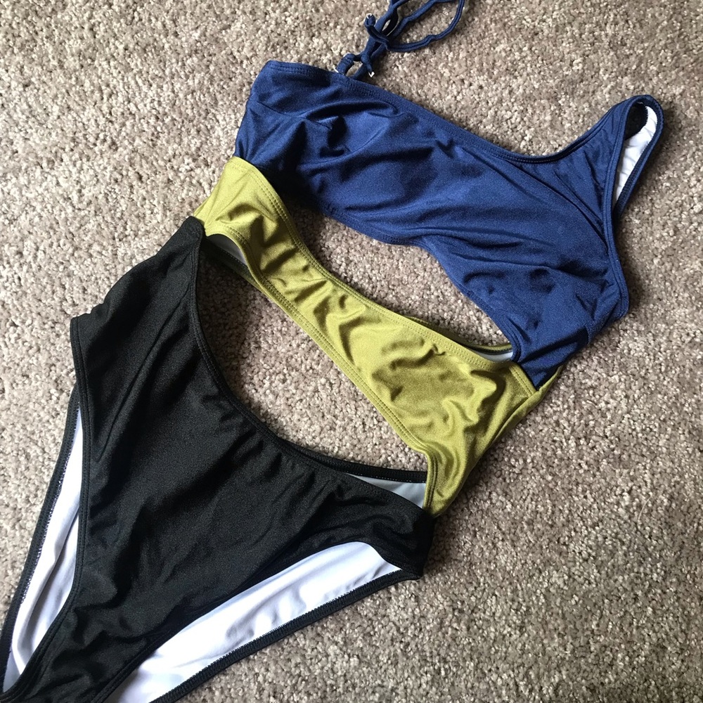 ▪️Cupshe cut out one piece